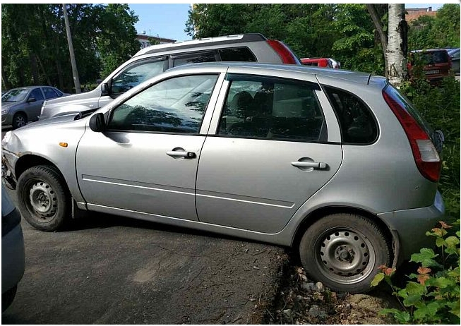 Пензенский водитель жестко припарковал свой автомобиль у ПО «Старт» в Заречном