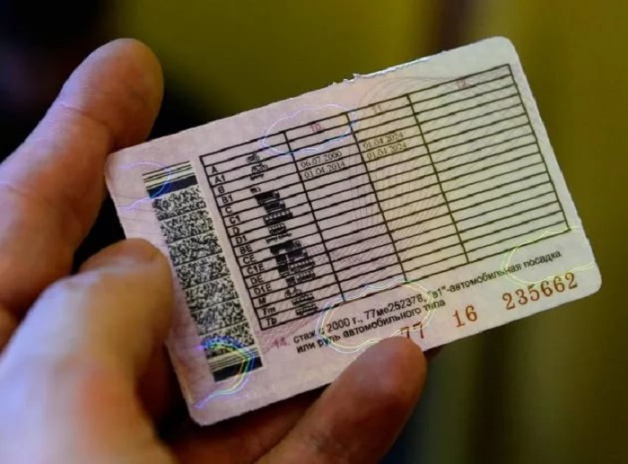 В Пензенской области алиментщик вернул долг в обмен на водительские права