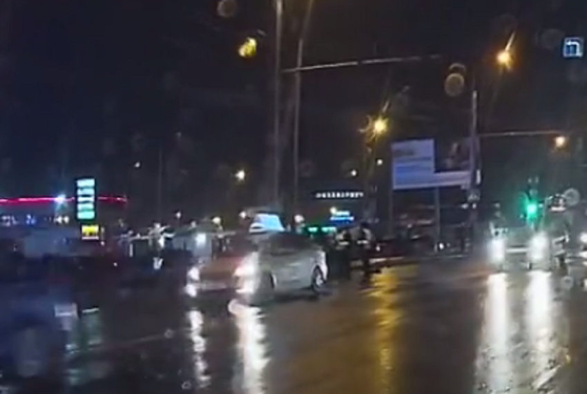 Рано утром в Пензе автомобиль такси насмерть сбил пешехода
