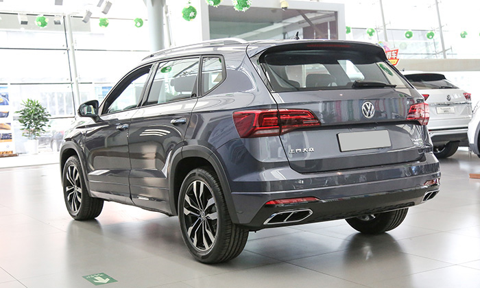 Volkswagen анонсировал новую электроверсию кросса Tharu