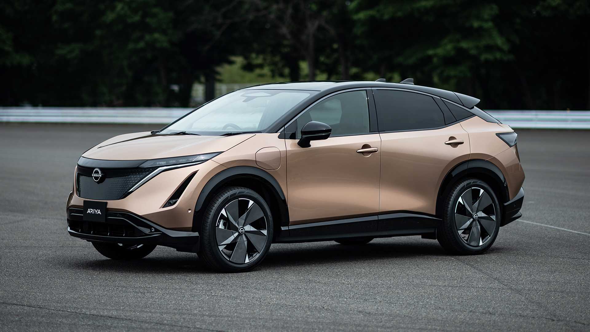 Nissan хочет, чтобы 40% продаж в США были электромобилями к 2030 году