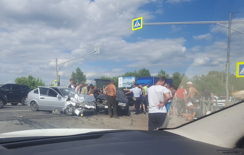 Пензенцы сообщают о пострадавших в жестком ДТП на трассе М-5